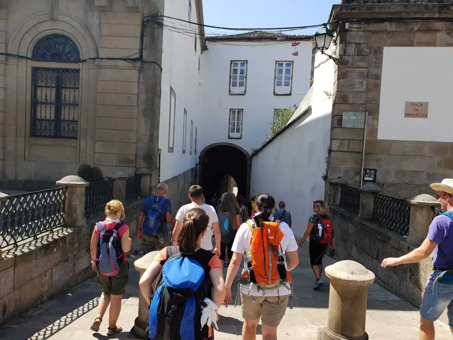 Příjezd do Santiaga de Compostela – Praza da Inmaculada, cíl Caminu